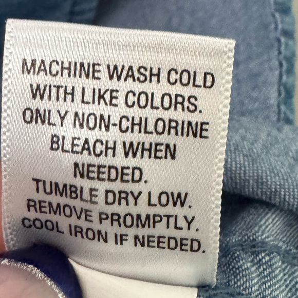 Croft & Barrow Blue denim chambray 3/4 sleeve Button Down Shirt LARGE - Picture 4 of 6